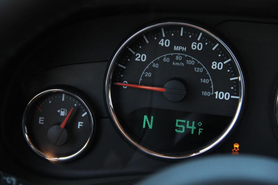  Jeep Wrangler 2012 года  (фото 25 из 56)